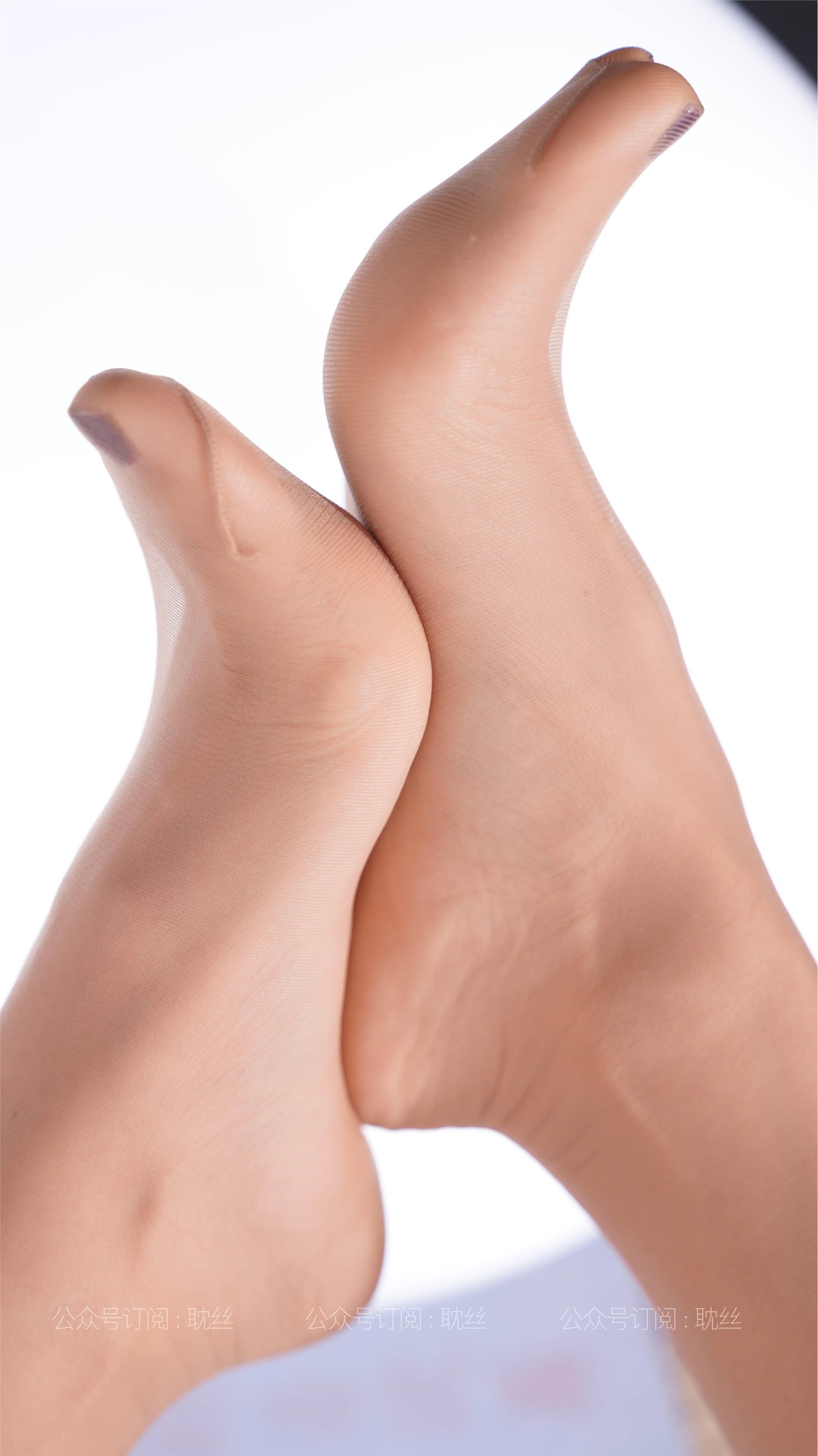 IESS异思趣向 - 模特：美子《红衣领班》